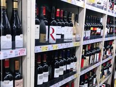 -新苗超市(科英布拉街店)