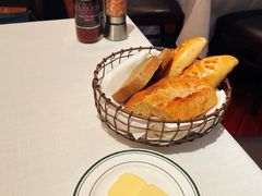 餐前包-Wolfgang’s Steakhouse 沃夫冈牛排馆(上海白玉兰广场店)