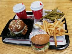 -The Habit Burger Grill 哈比特汉堡(爱琴海店)