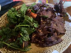 -汤锅大王(新平曹苏黄牛汤锅有限公司)