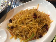 -乡村馕坑肉·烧烤·新疆菜·本地人更爱吃(阿勒泰首店)