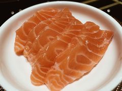 三文鱼-大中华希尔顿酒店-念自助餐·嗨啤·小龙虾