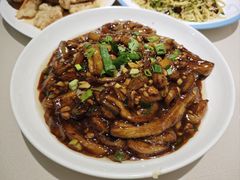 -老码头黑皮肘子锅包肉(赣水路店)