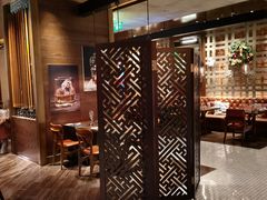 -恰餐厅及酒吧 CHAR Bar & Grill (北京丽都皇冠假日店)