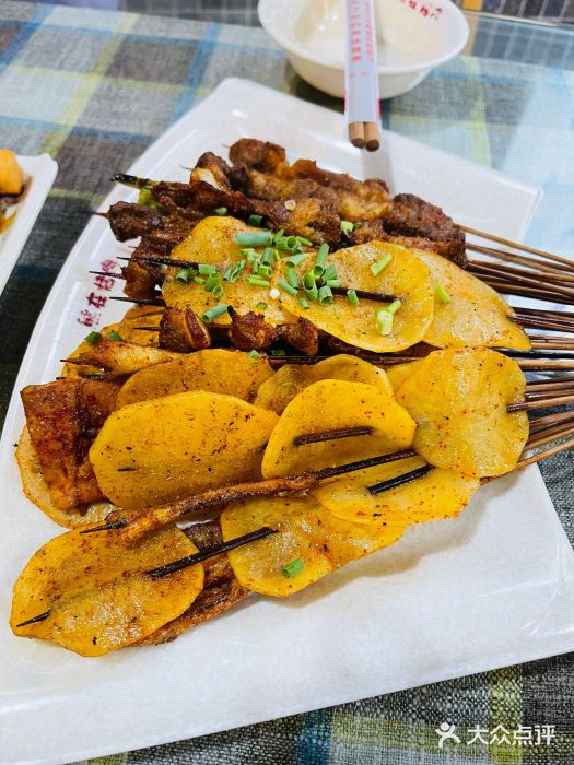 熊在烤肉烧烤店(林荫店)土豆片图片