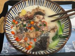 -鲜越鲜鱼粉(财富购物中心店)