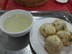 -老西白点心店