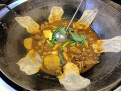 招牌丨铁锅炖走地鸡-俺家鲜·烧烤龙虾地锅鸡(观音塘店)