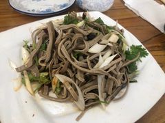 -溢心园香河肉饼总店