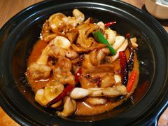 黑松露牛肝菌焖牛蛙-云海肴(星耀樟宜店)