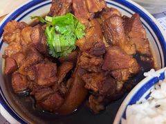 扒蒸肘子-張飛扒肉•四代传承(中央大街店)