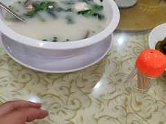 -鹏城人家海鲜酒家·23年老字号(较场尾店)