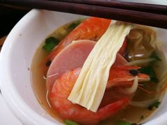 -苗伯妈酸汤火锅