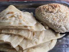 油饼半张-教师之家赵家羊汤馆(东青龙街店)