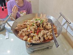 -昱龙大盆牛蛙馆(三兴街总店)