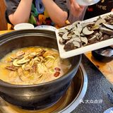 和顺古镇超浓郁的菌子火锅～本地人认证！