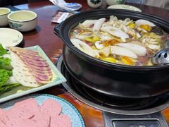 -菌之家·专业纯野生菌火锅·特色炒菌