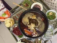 -扎起市井老火锅(乐山总店)