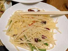 -娜仁图雅蒙古美食村(33小镇店)