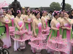 -塘栖枇杷特色园区