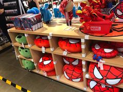 -名创优品(北京新中关购物中心地铁层店)