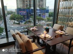 靠窗位-嘉美轩·精细潮州菜·商务宴请(惠州佳兆业铂尔曼酒店)