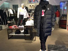 -阿迪达斯(武林银泰三叶草店)