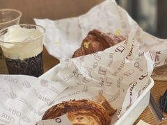 泡芙羊角-OUR Bakery(三里屯太古里店)