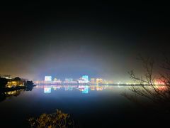 -上海滴水湖皇冠假日酒店