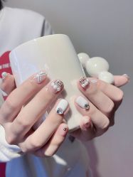 -HUII NAIL绘京美甲美睫会馆
