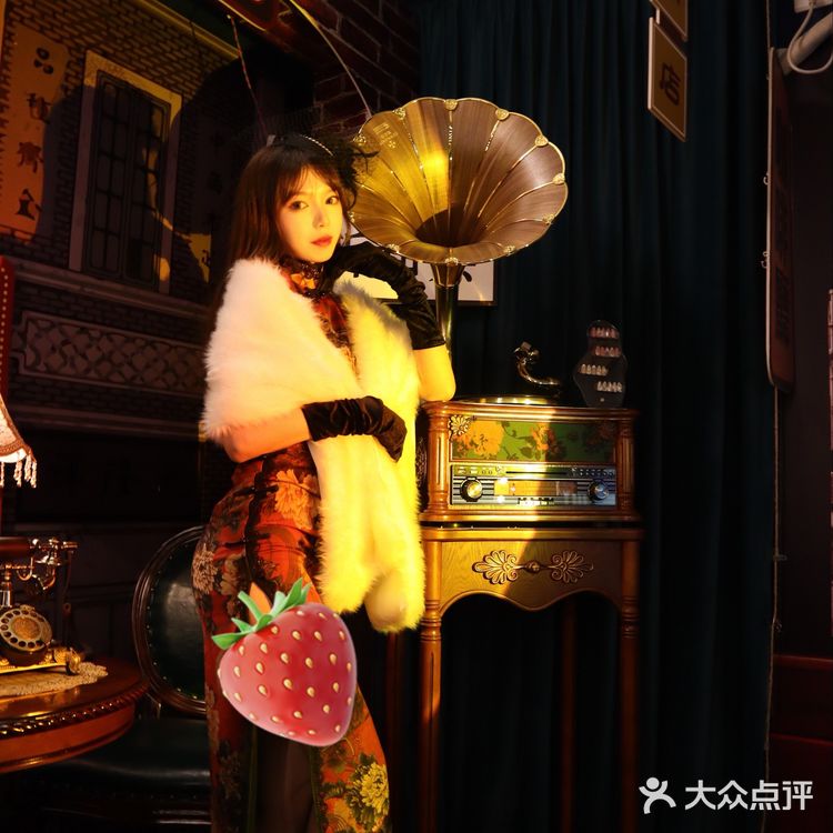 可以换装的美甲店！复古旗袍play[加油]