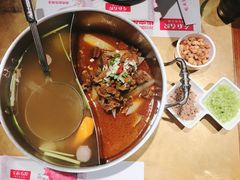 -左庭右院鲜牛肉火锅(金山万达店)