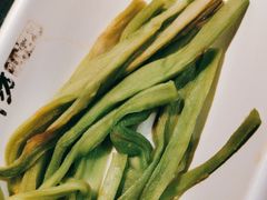 -老牌坊云南鱼豆花火锅(哈西万达店)