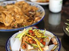 -壹阁胡羊焖饼(特色小吃街店)