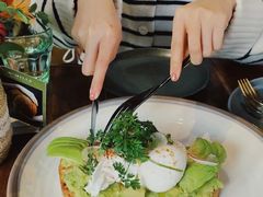 牛油果温泉蛋吐司-O'mills Sourdough Bakery&Bistro(永嘉路店)