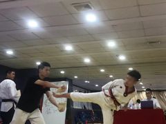 -力美健健身俱乐部(金碧店)