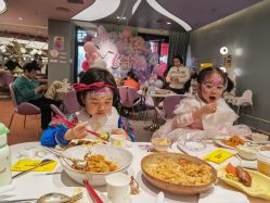 -奈尔宝·国风主题儿童乐园·亲子餐厅(豫园商城店)