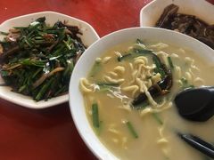 凉拌猪耳朵-三百碗宝应长鱼面(板仓街店)