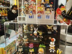 -泡泡玛特POPMART(侨福芳草地店)