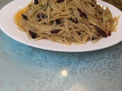 酸辣土豆丝-川人川菜馆·小龙虾·鲜虾现做(黄山路店)