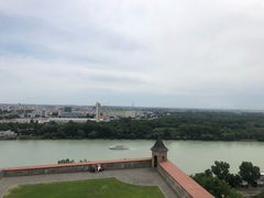 -布拉迪斯拉发城堡