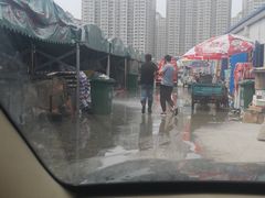 -何庄子阿米玛玛农产品批发市场