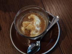 -ROAST coffee & eatery