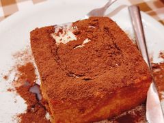 -新大咀港式茶餐厅(宝山万达店)