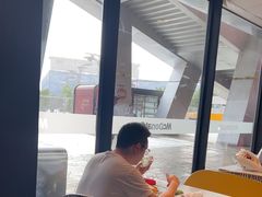 -麦当劳(国家体育场南路店)