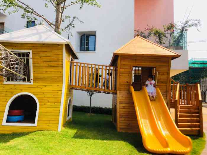 蒙彼利埃幼儿园-"附近的学校93看起还不错挨着锦城湖4.