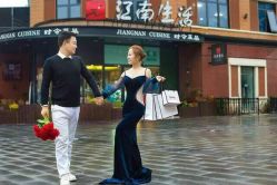 点击看大图 -太郎花子婚纱摄影艺术中心
