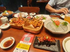 -8PINTS八品脱·日料·烧鸟·精酿小酒馆(莘庄店)
