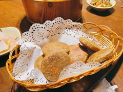 -富正毅三下锅·湘西韵味(天门山索道店)