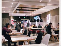 大堂-肯德基(东安路站店)